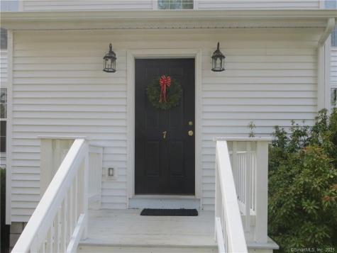 7 Lyme Street Old Lyme CT 06371