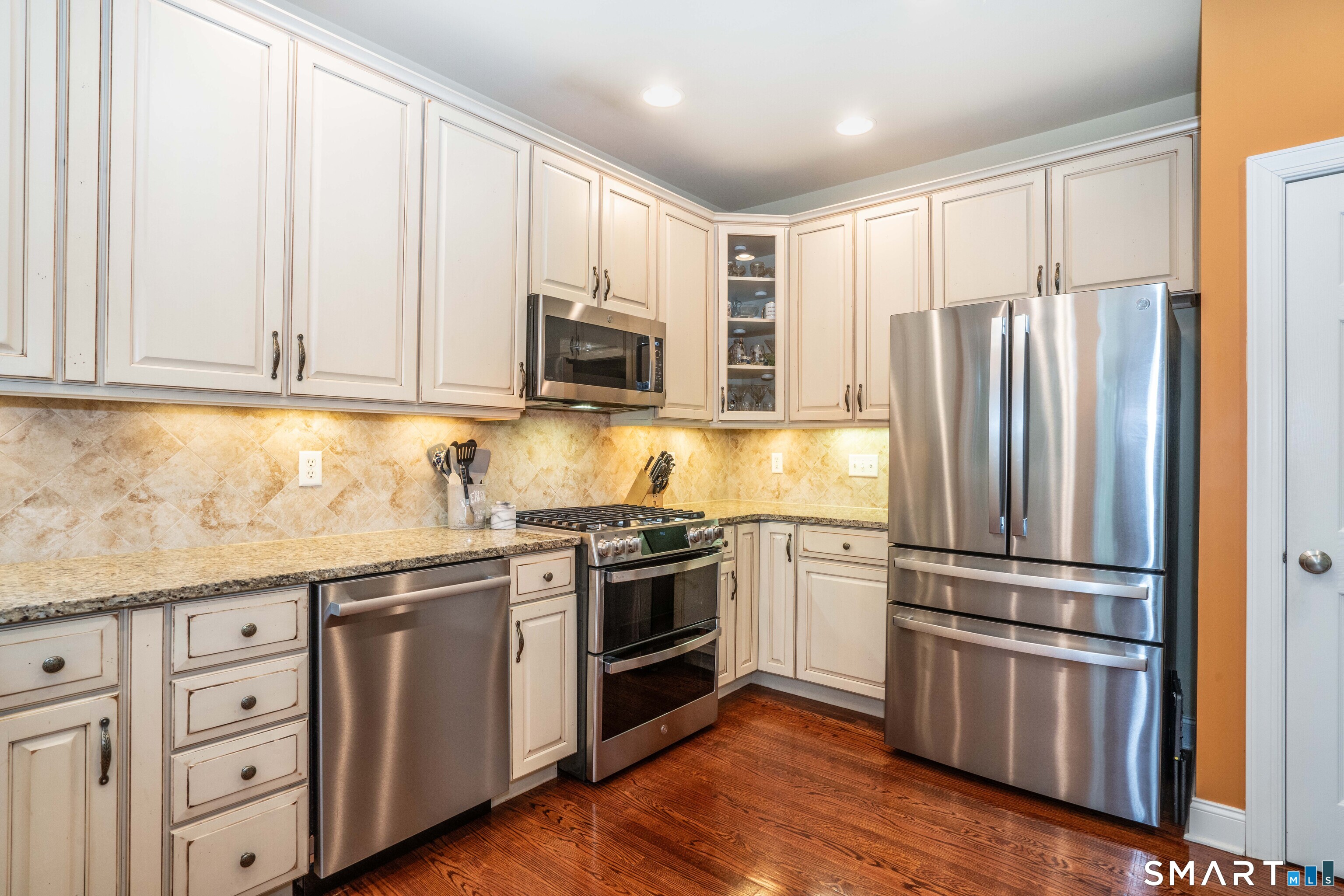 15 Chaplin Street Newington CT 06111