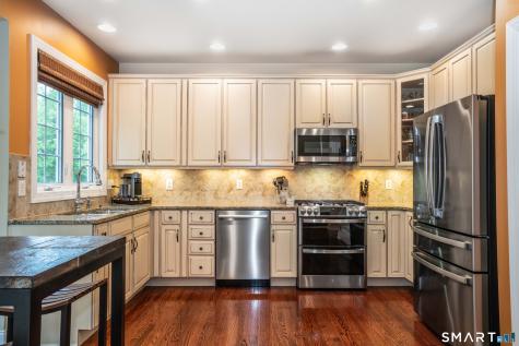 15 Chaplin Street Newington CT 06111
