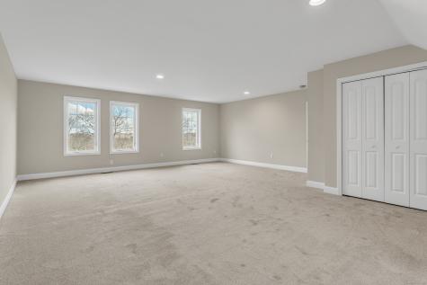 15 Freedom Way East Lyme CT 06357