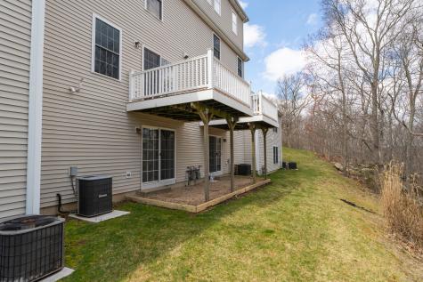 15 Freedom Way East Lyme CT 06357