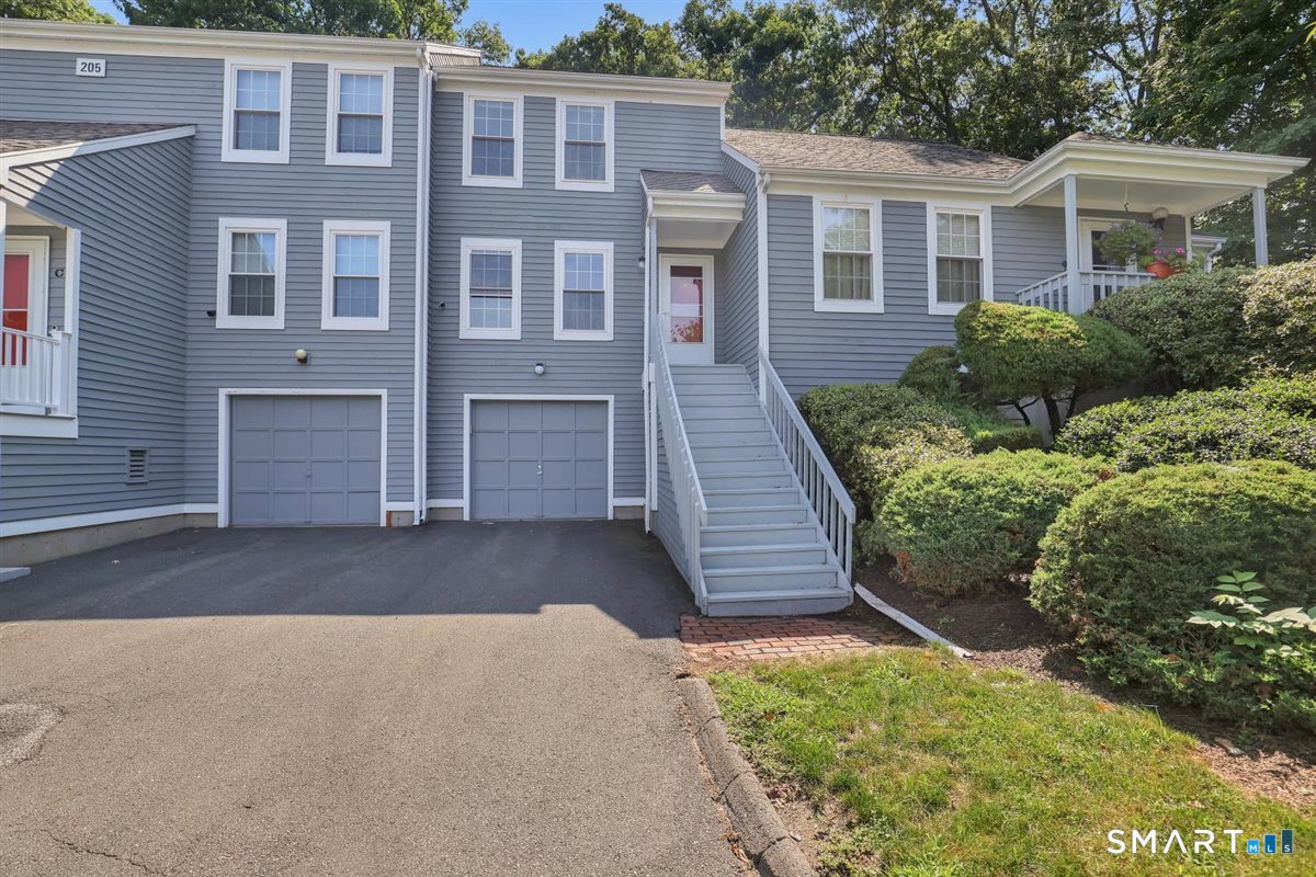 205 Oakland Street Manchester CT 06042