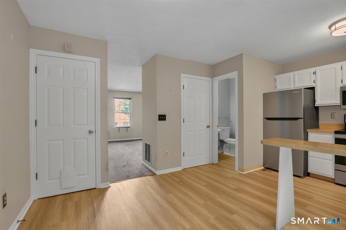 205 Oakland Street Manchester CT 06042