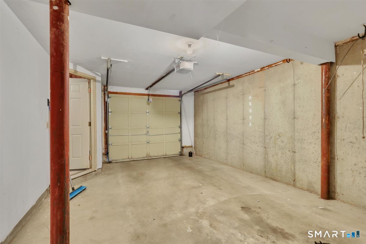 205 Oakland Street Manchester CT 06042