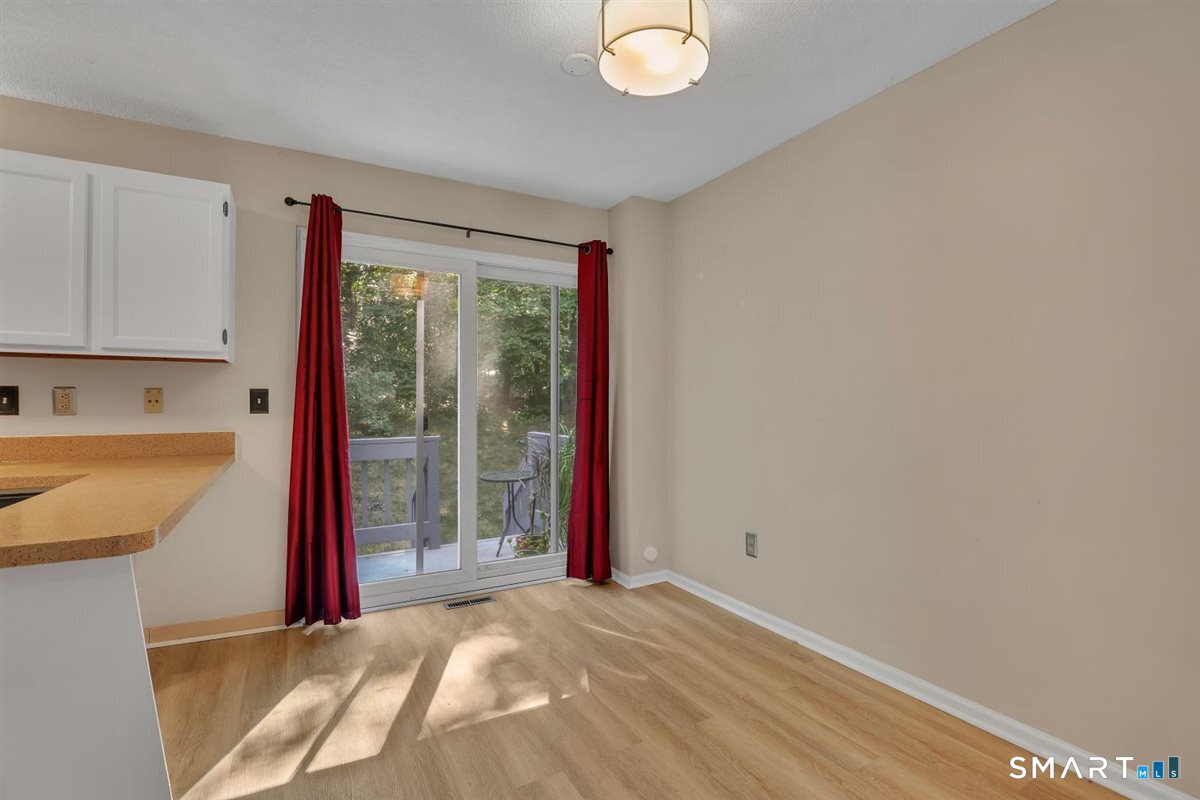 205 Oakland Street Manchester CT 06042