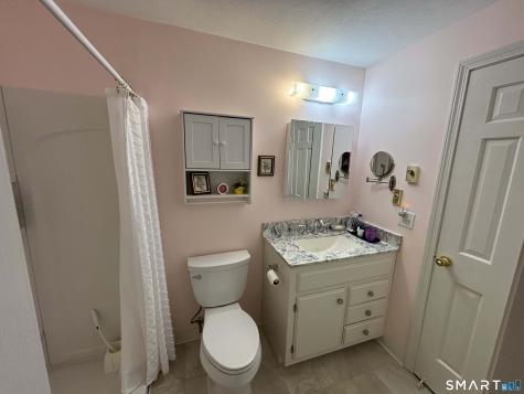 391 Main Street Deep River CT 06417