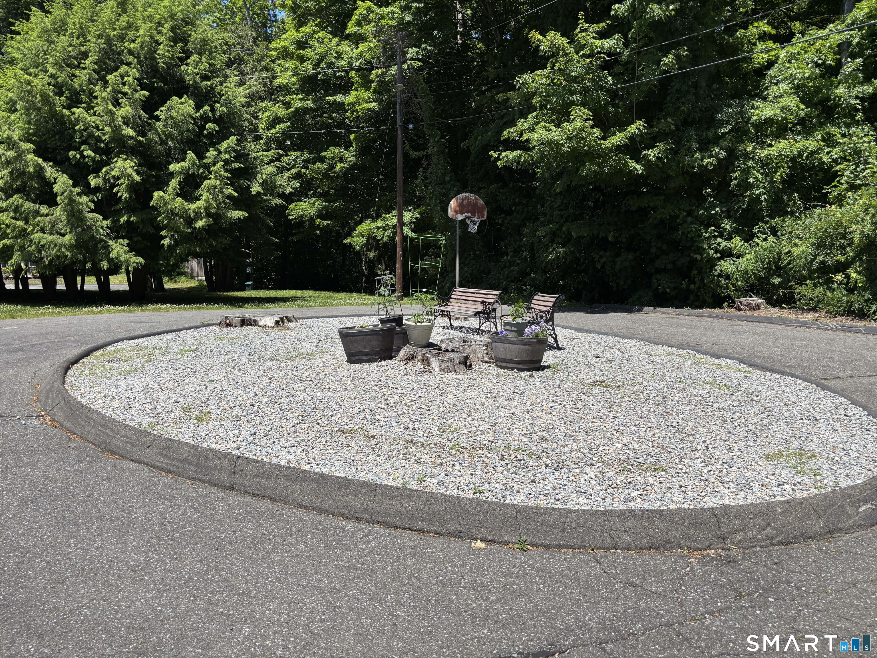 391 Main Street Deep River CT 06417