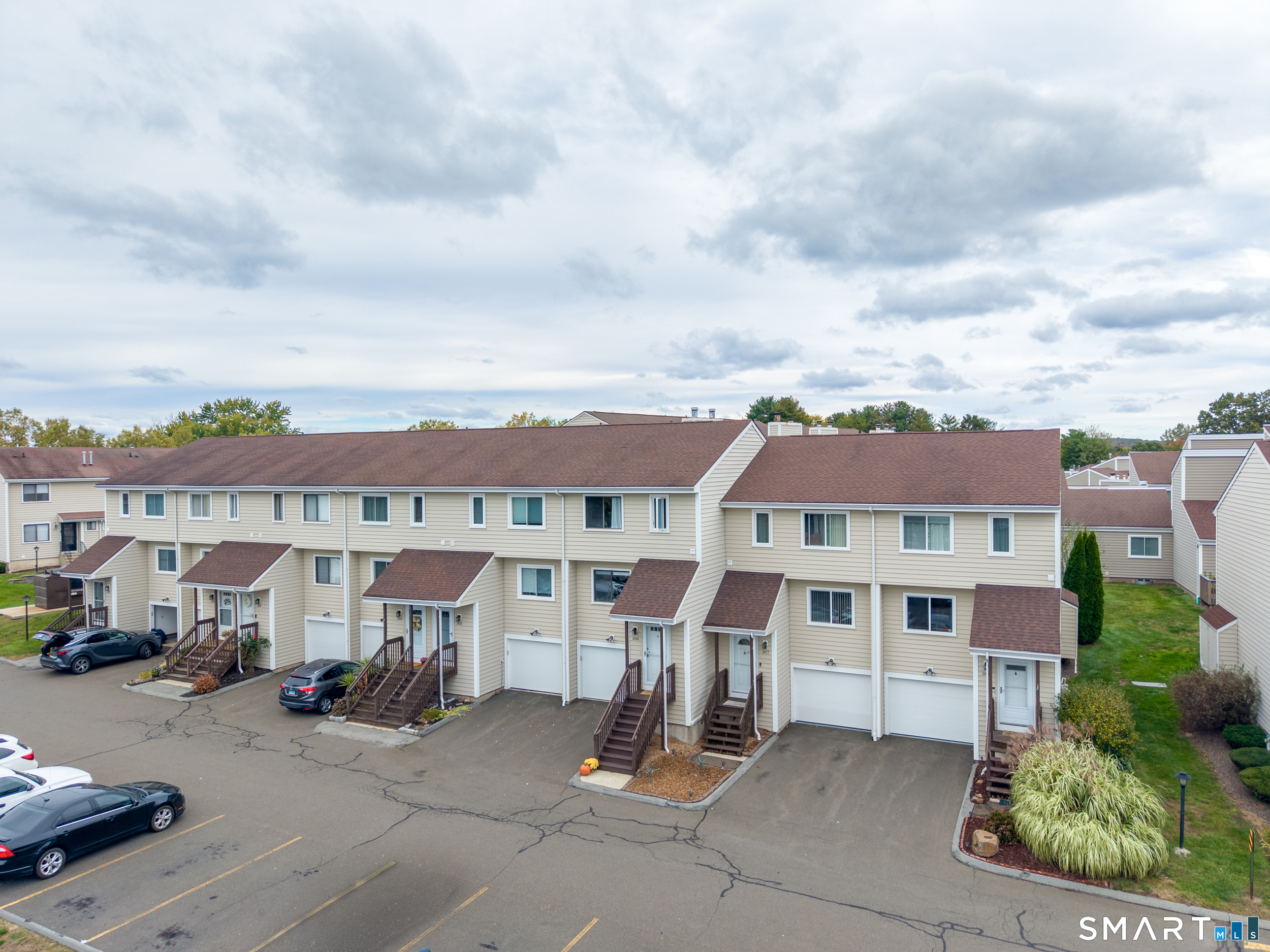 306 Monticello Drive Branford CT 06405