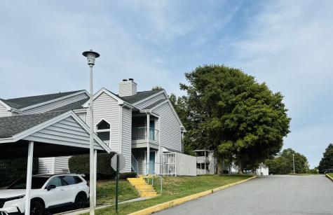 55 Crown Knoll Court Groton CT 06340