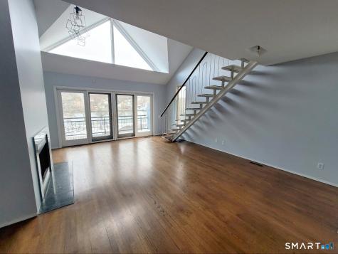 2 Front Street New Haven CT 06513