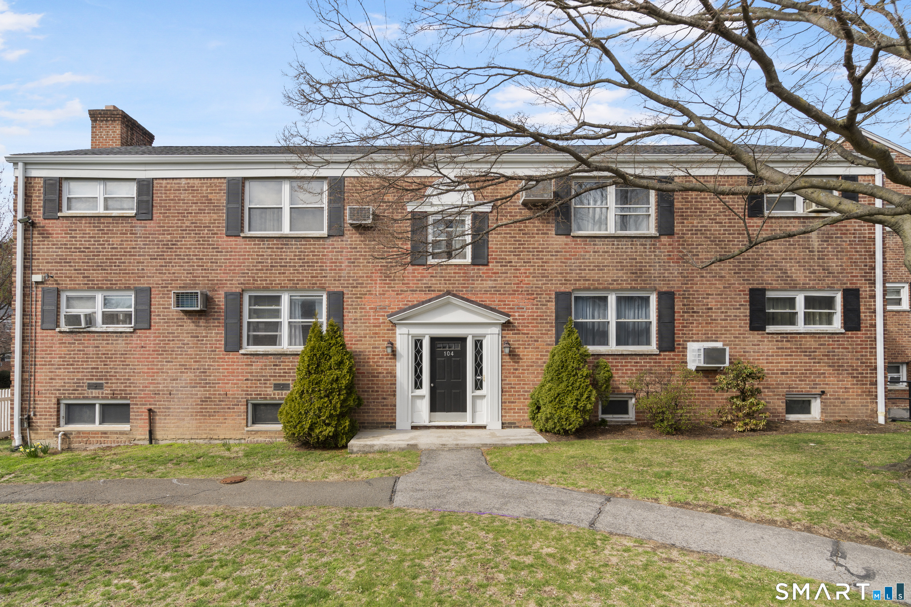 104 Strawberry Hill Avenue Stamford CT 06902