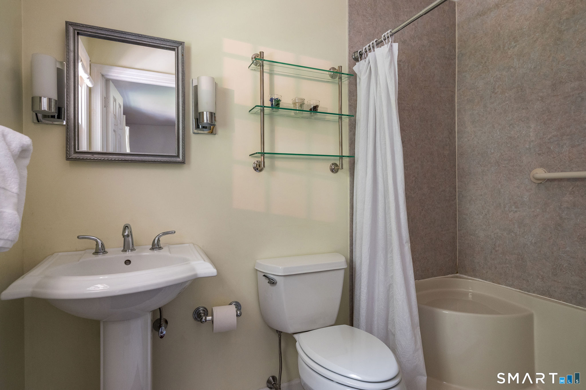 40 Hampshire Road Madison CT 06443