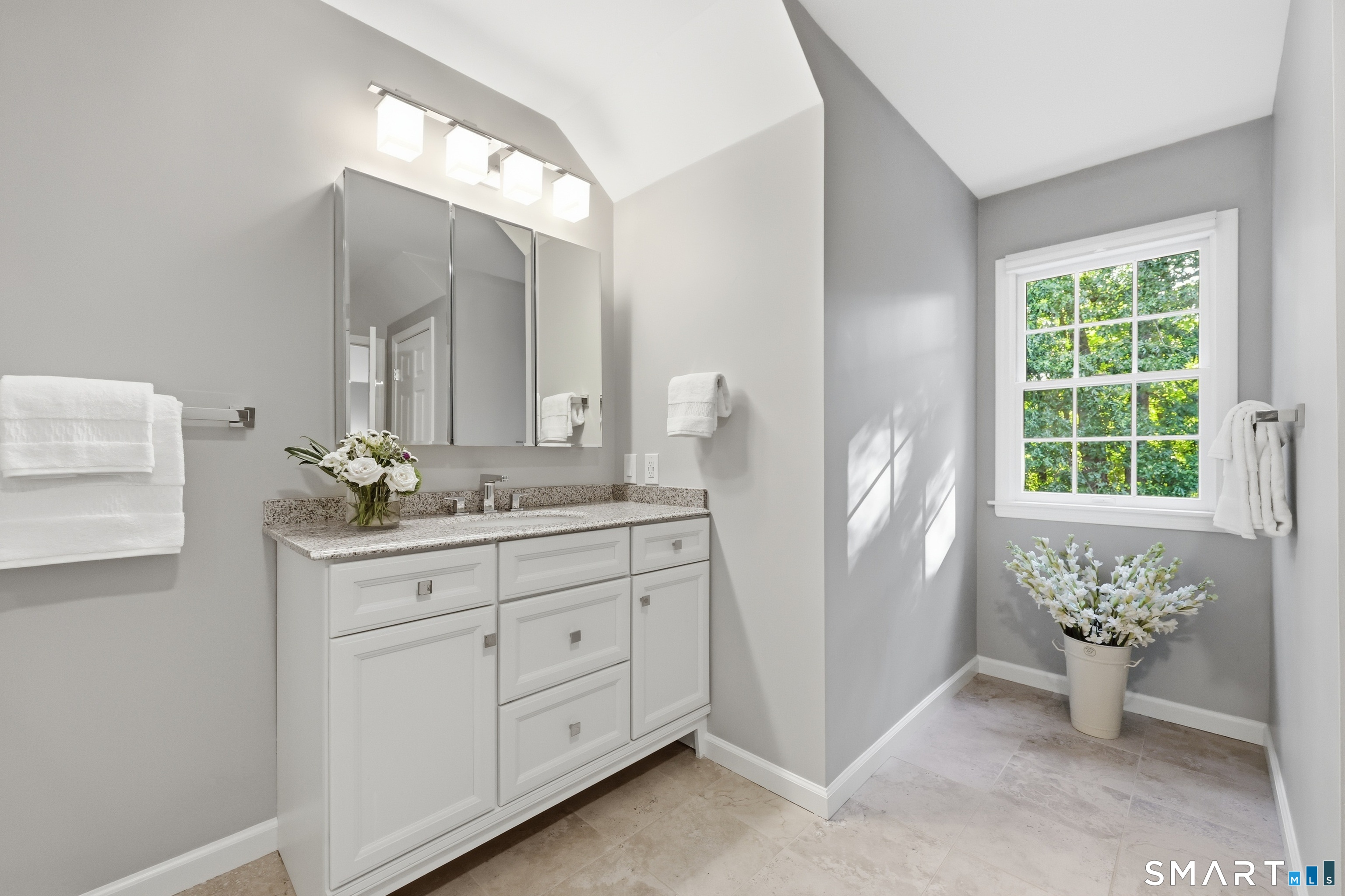 61 Dartmoor Enfield CT 06082