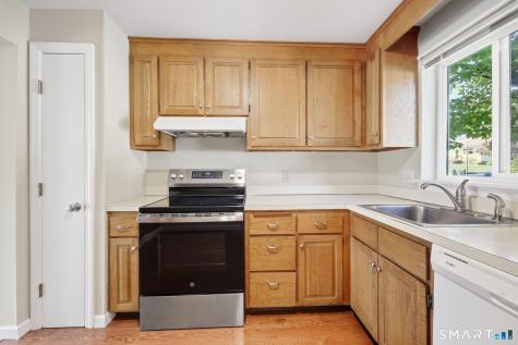 35 Stone Pond Road Tolland CT 06084