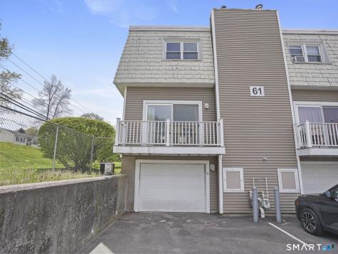 61 Meetinghouse Village Meriden CT 06450