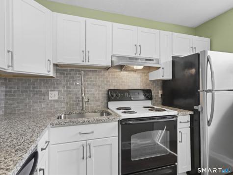 61 Meetinghouse Village Meriden CT 06450