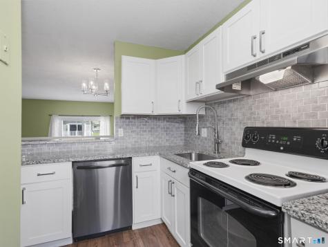 61 Meetinghouse Village Meriden CT 06450