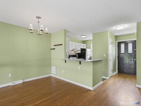 61 Meetinghouse Village Meriden CT 06450