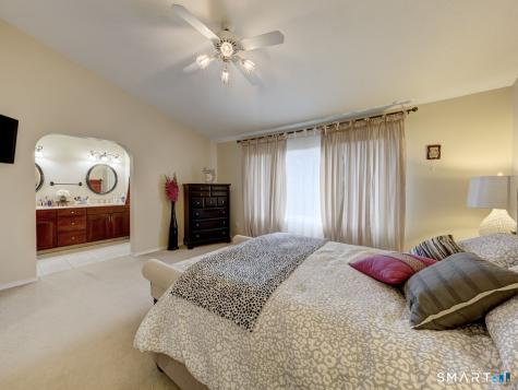 36 Apple Hill Newington CT 06111