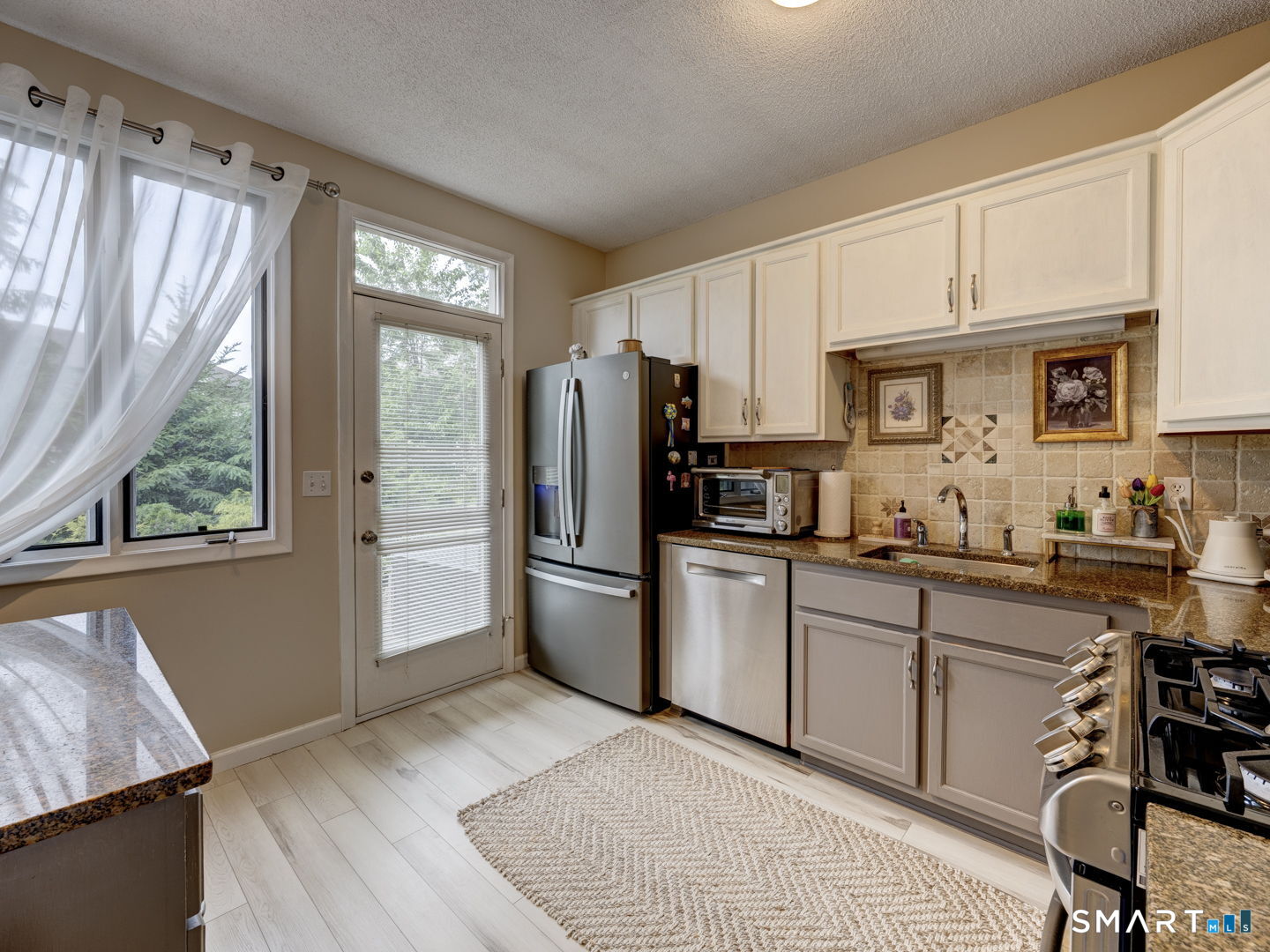 36 Apple Hill Newington CT 06111