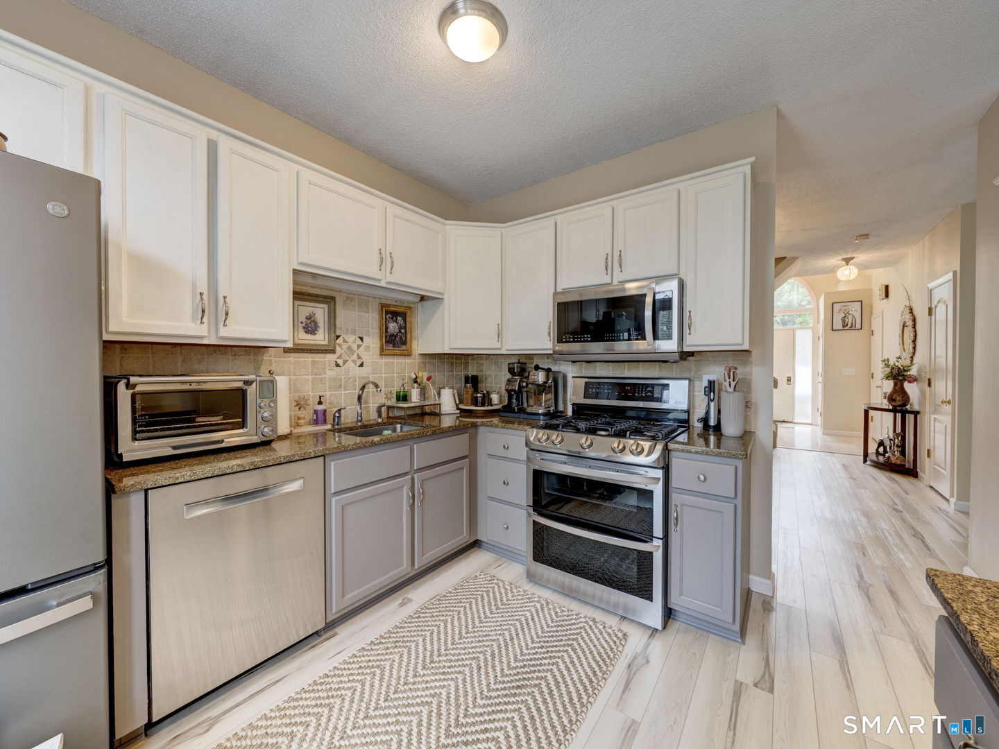 36 Apple Hill Newington CT 06111
