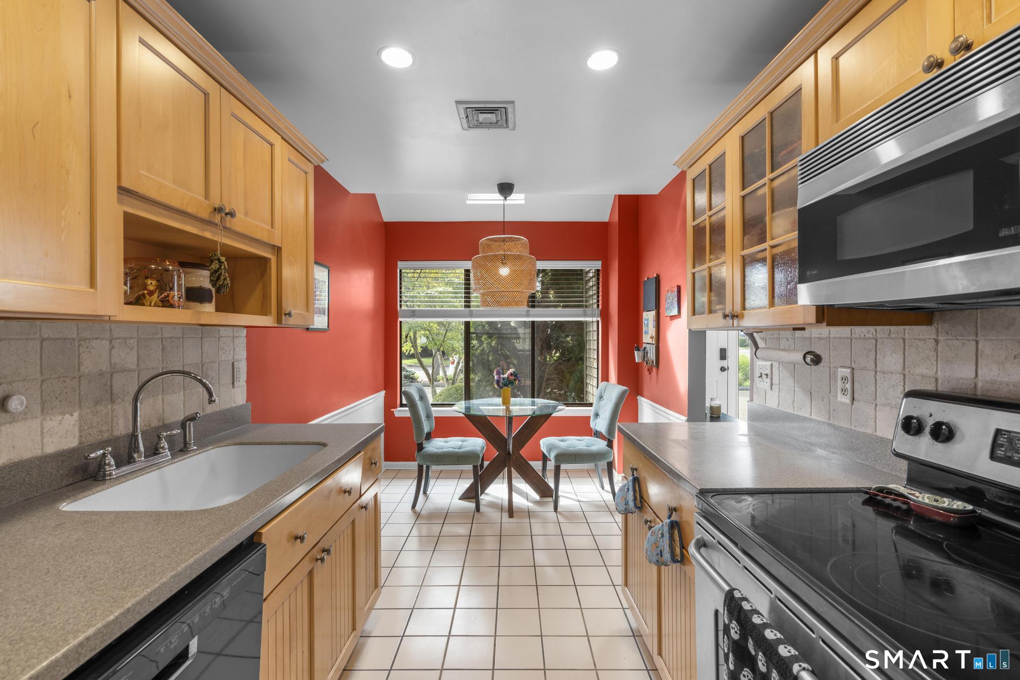 27 Lindstrom Road Stamford CT 06902