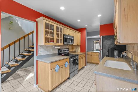 27 Lindstrom Road Stamford CT 06902