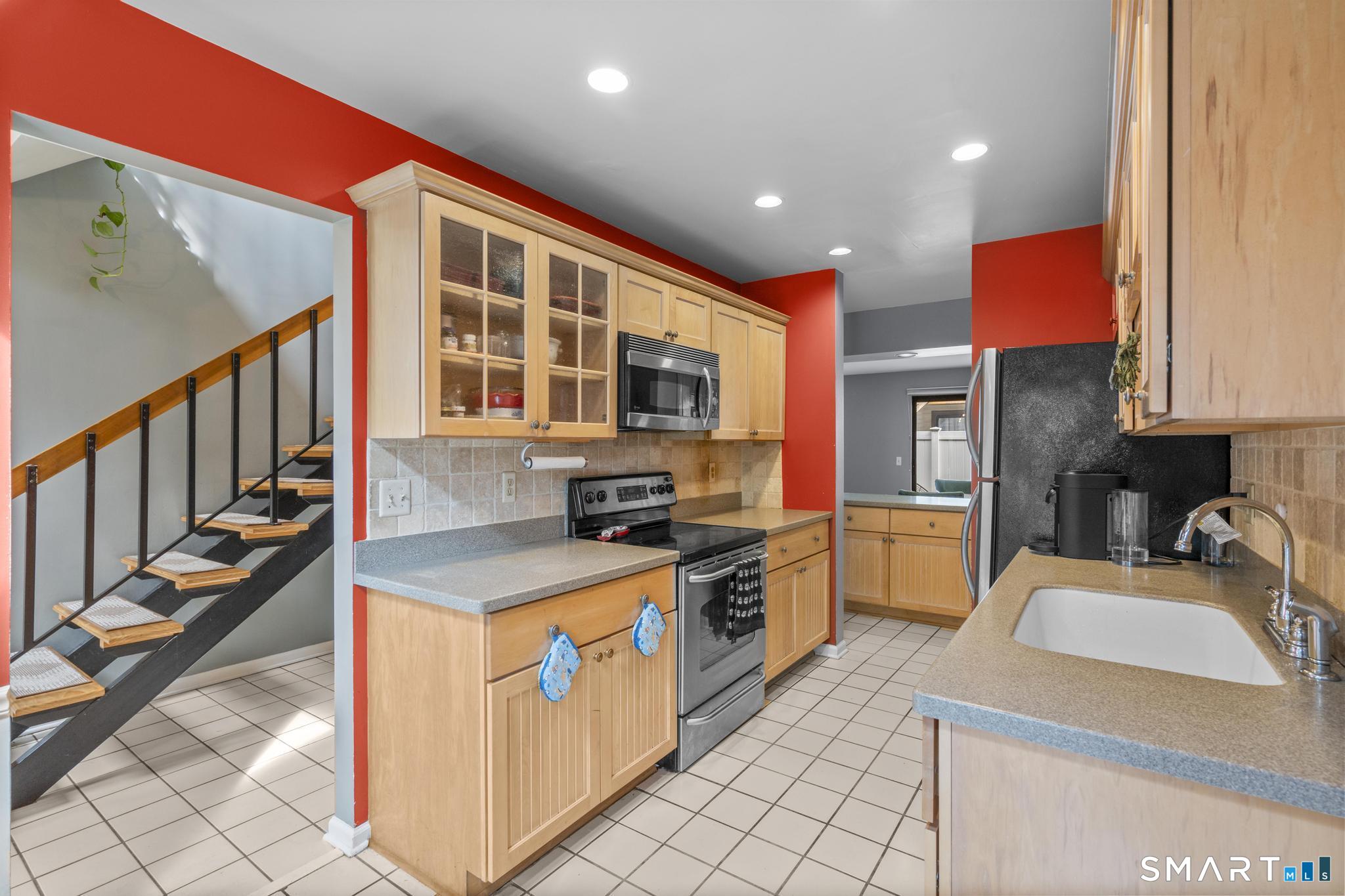 27 Lindstrom Road Stamford CT 06902