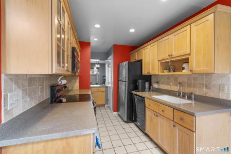 27 Lindstrom Road Stamford CT 06902