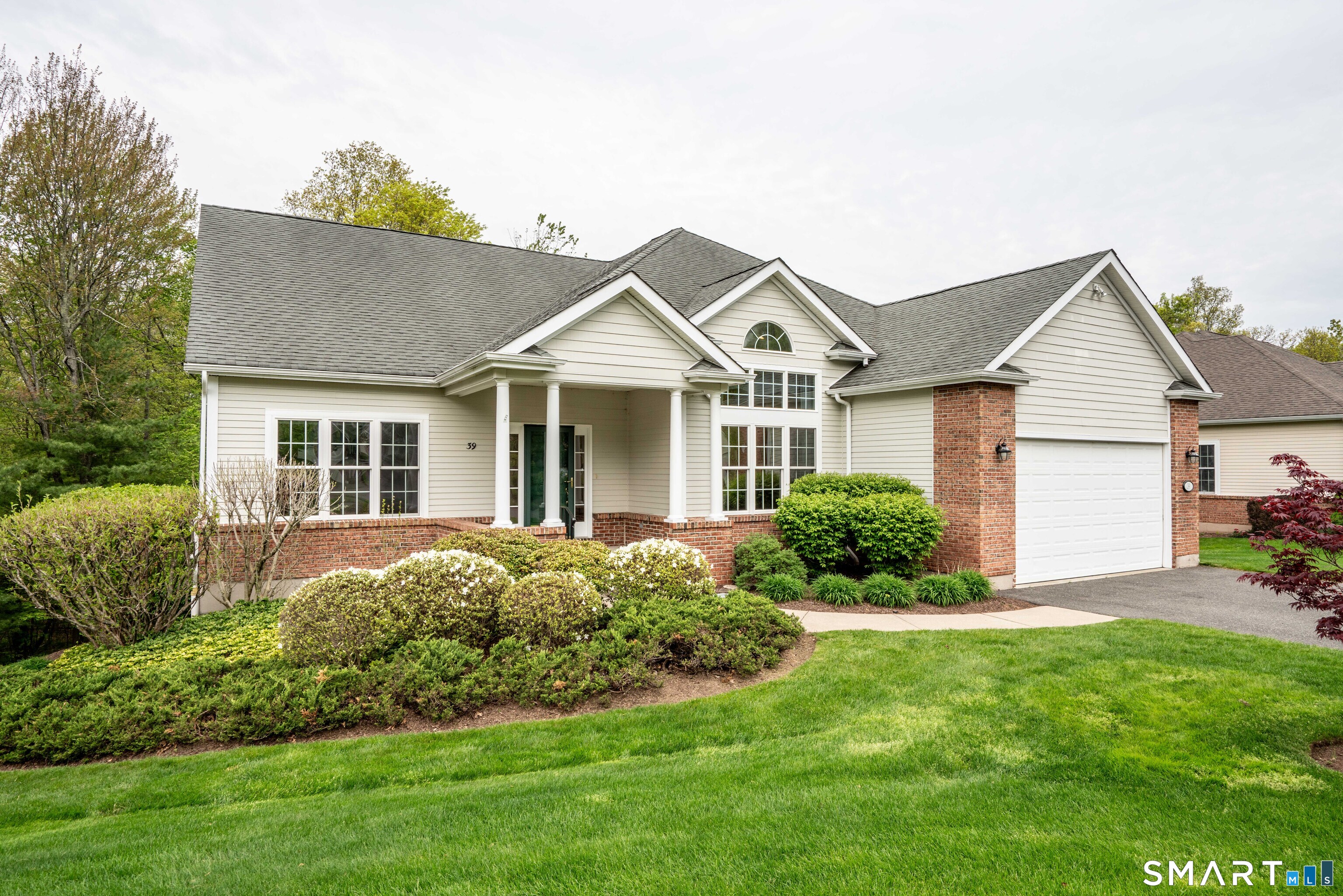 39 Emily Way West Hartford CT 06107
