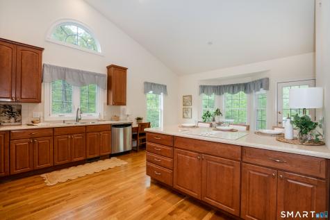 39 Emily Way West Hartford CT 06107