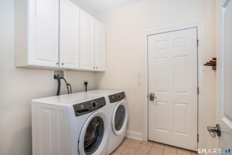 39 Emily Way West Hartford CT 06107