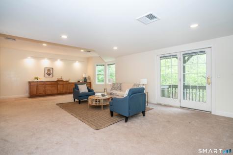 39 Emily Way West Hartford CT 06107