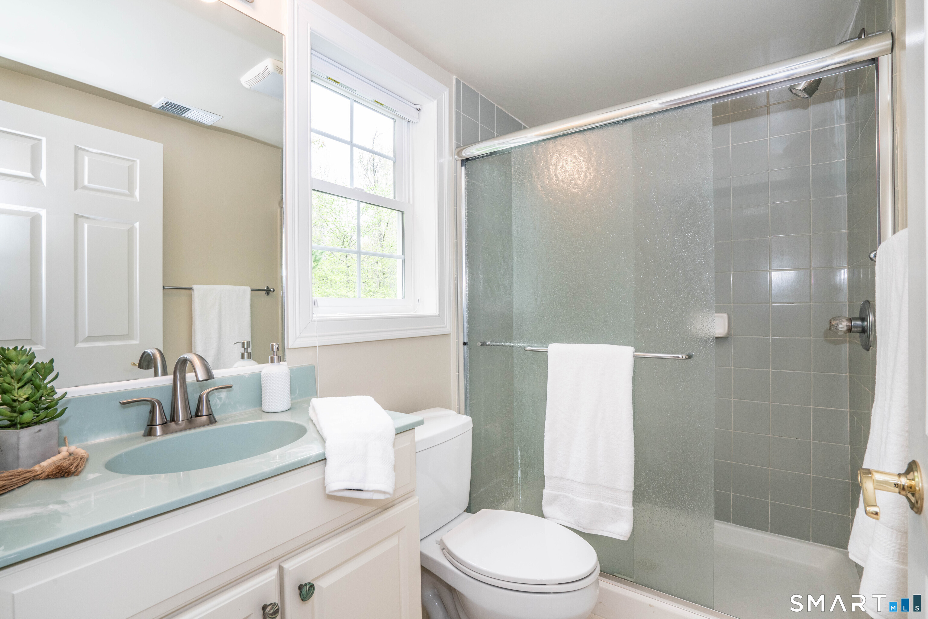 39 Emily Way West Hartford CT 06107