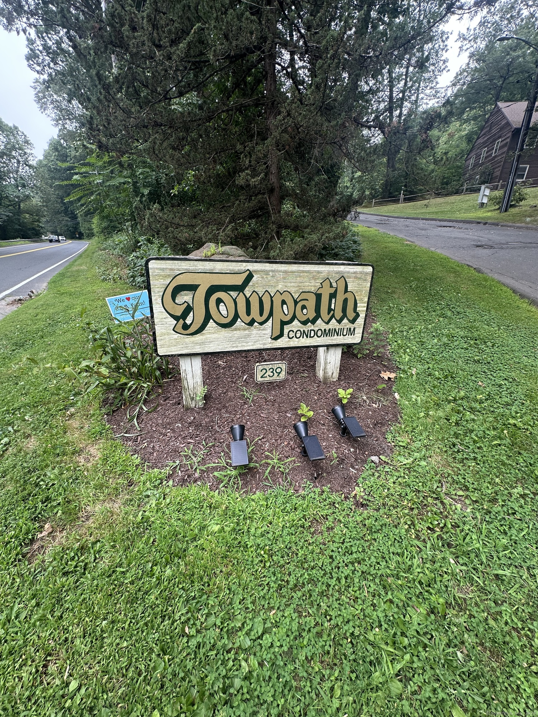 239 Old Farms Road Avon CT 06001