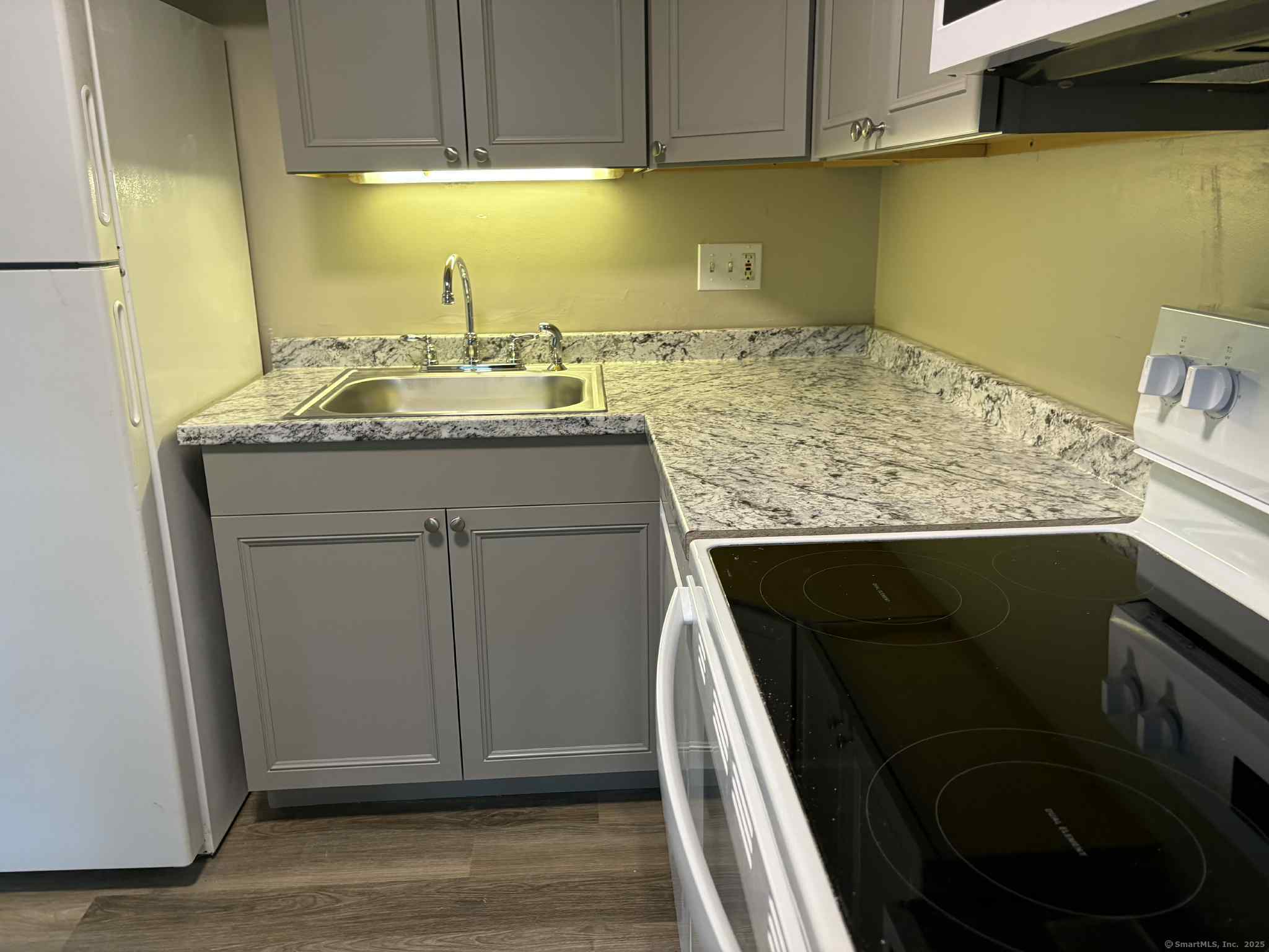 239 Old Farms Road Avon CT 06001