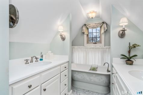 164 Balbrae Drive Bloomfield CT 06002