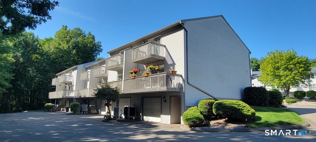 20 Wolf Hill Road Wolcott CT 06716