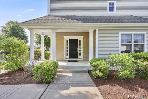 19 Turnberry Lane Bloomfield CT 06002
