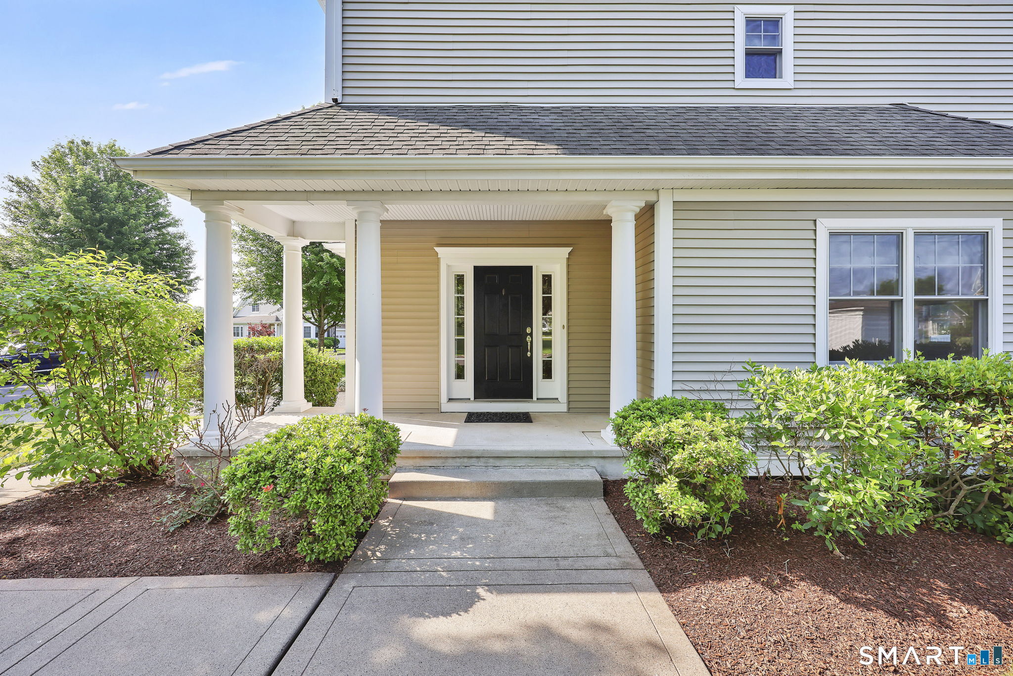 19 Turnberry Lane Bloomfield CT 06002