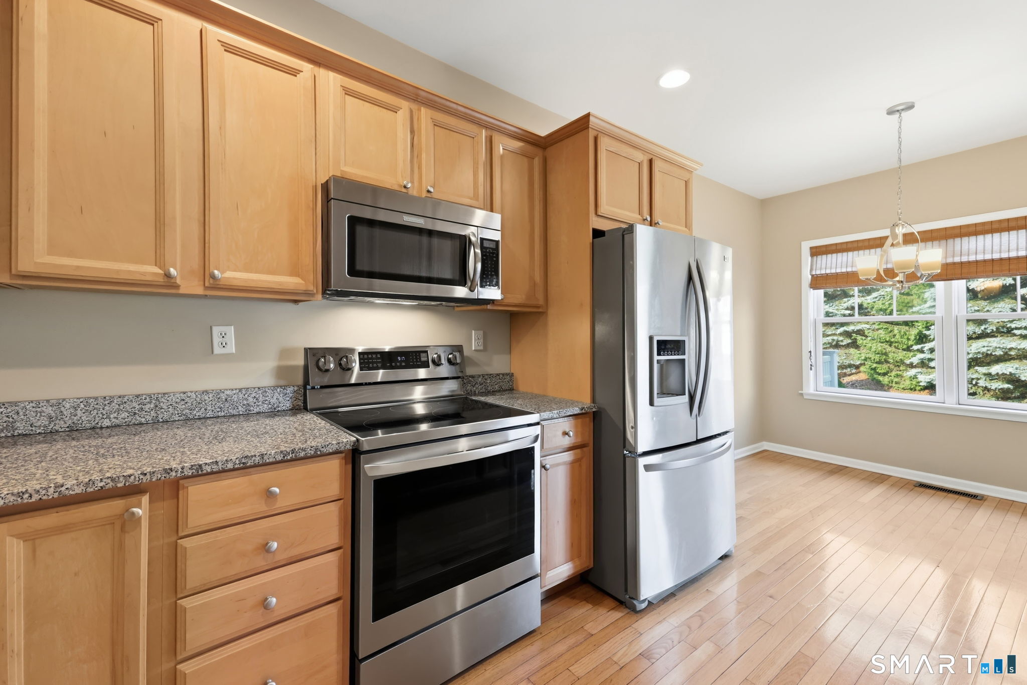 19 Turnberry Lane Bloomfield CT 06002