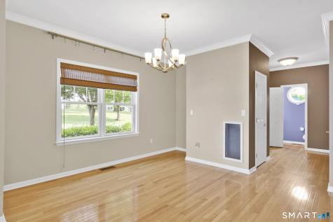 19 Turnberry Lane Bloomfield CT 06002