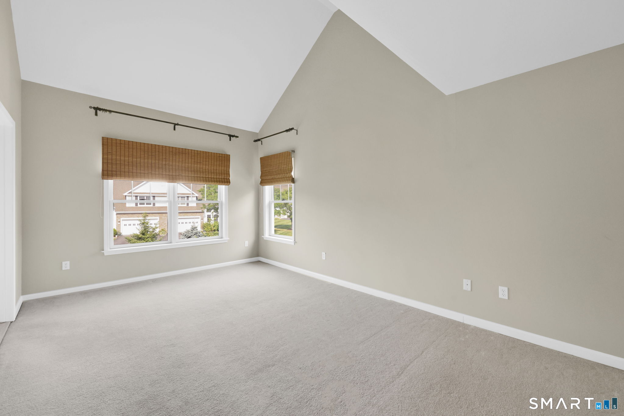 19 Turnberry Lane Bloomfield CT 06002