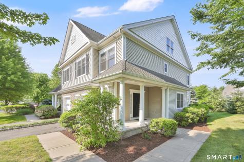 19 Turnberry Lane Bloomfield CT 06002