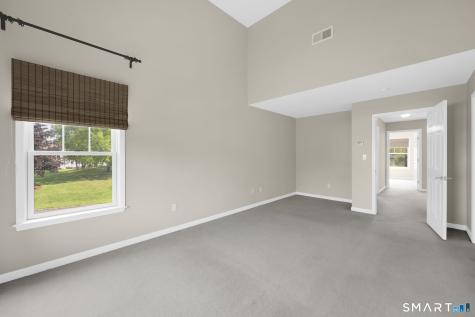 19 Turnberry Lane Bloomfield CT 06002