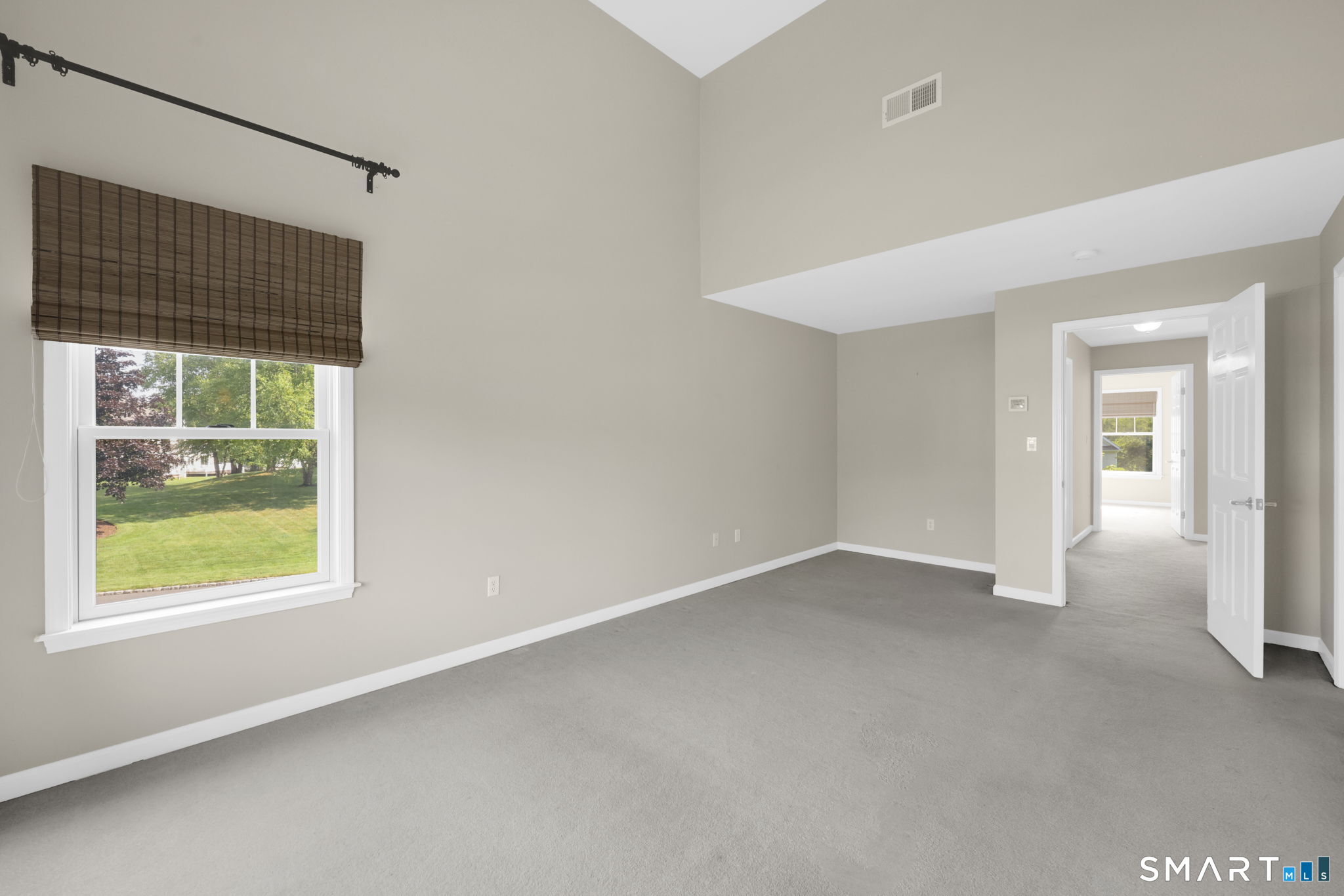 19 Turnberry Lane Bloomfield CT 06002