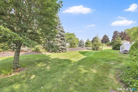 19 Turnberry Lane Bloomfield CT 06002