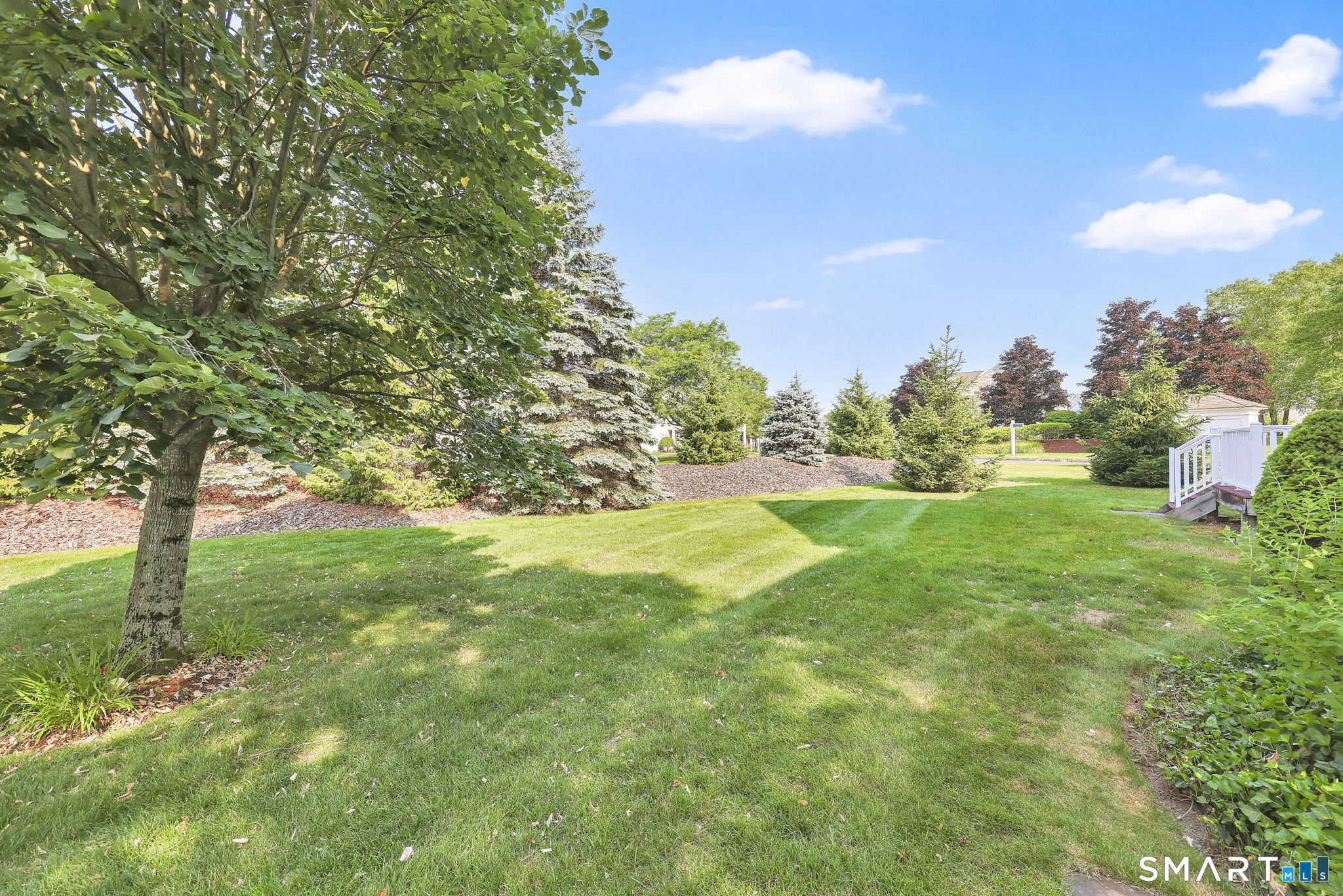 19 Turnberry Lane Bloomfield CT 06002