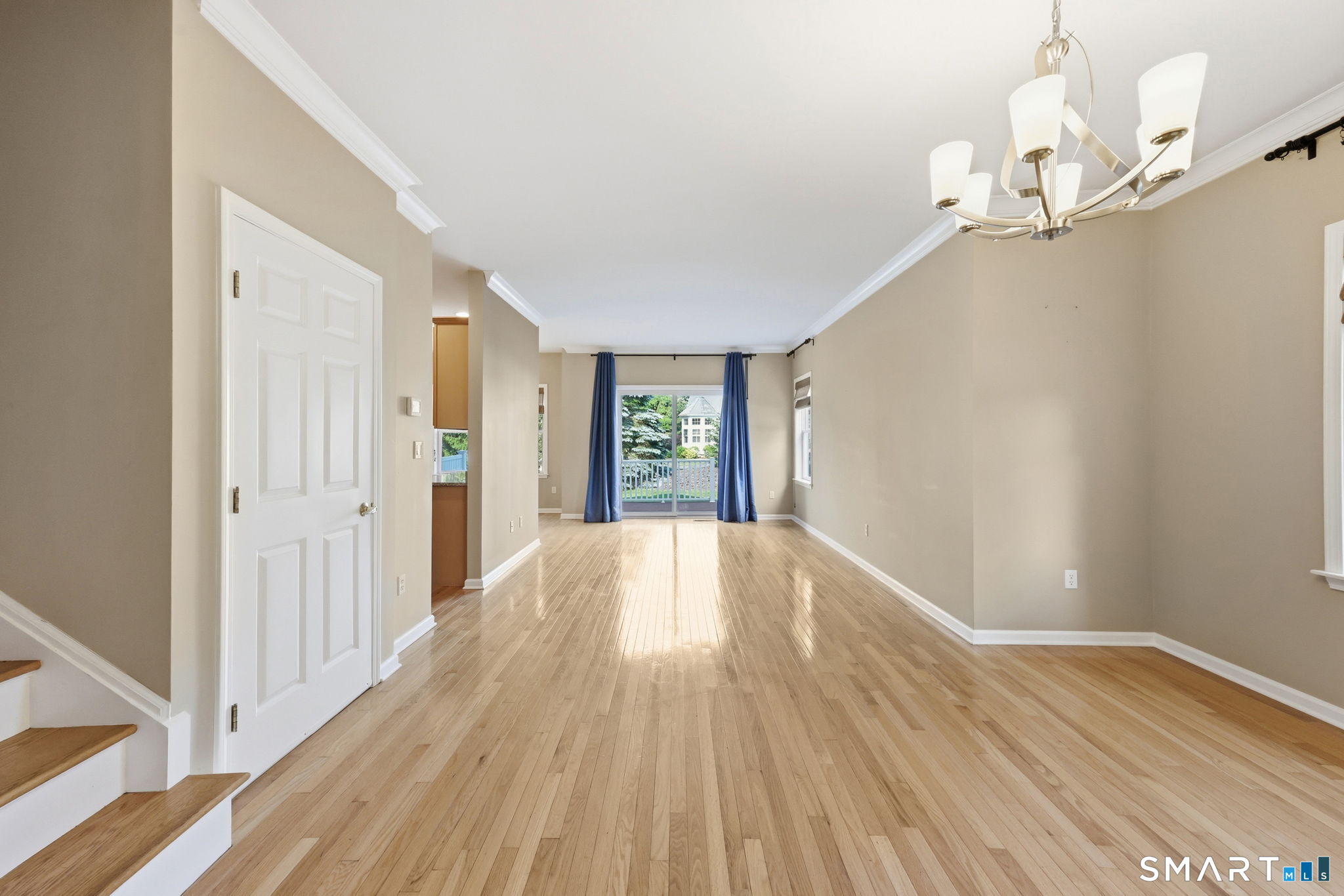 19 Turnberry Lane Bloomfield CT 06002