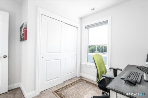 6 Soderman Way Cheshire CT 06410